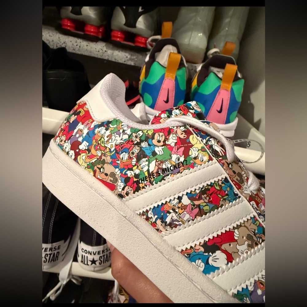 Disney X Superstar J 'Mickey And Friends'
Sneakers - Multicolor - Picture 2 of 7